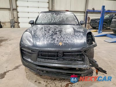 Piąte zdjęcie samochodu w środku: 2024 PORSCHE MACAN VIN:WP1AA2A52RLB08640 - miniatura