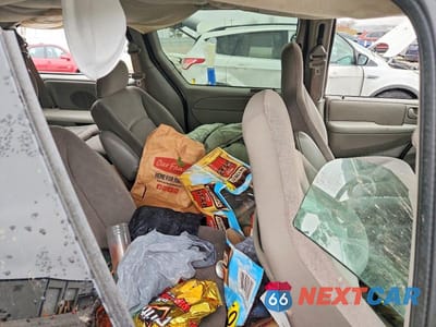 Zdjęcie 11 z 12 samochodu: 2003 CHRYSLER TOWN & COUNTRY LX VIN:2C4GP44393R258923 - miniatura