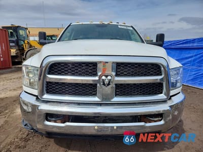 Piąte zdjęcie samochodu w środku: 2014 RAM 3500 SLT VIN:3C63R3DL3EG233101 - miniatura