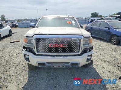 Piąte zdjęcie samochodu w środku: 2015 GMC SIERRA K1500 DENALI VIN:3GTU2WEC4FG388775 - miniatura