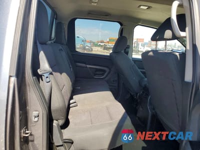 Zdjęcie 10 z 13 samochodu: 2015 NISSAN TITAN SV VIN:1N6AA0EC9FN511994 - miniatura