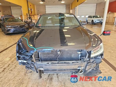 Piąte zdjęcie samochodu w środku: 2018 AUDI A8 L QUATTRO VIN:WAU44AFD0JN000121 - miniatura