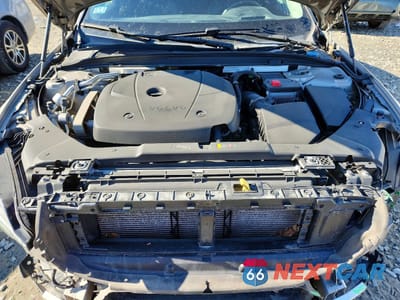 Zdjęcie 12 z 14 samochodu: 2020 VOLVO V60 CROSS COUNTRY T5 MOMENTUM VIN:YV4102WK6L1041236 - miniatura