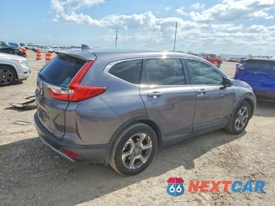 Trzecie zdjęcie samochodu z tyłu: 2017 HONDA CR-V EX VIN:7FARW1H56HE033095 - miniatura
