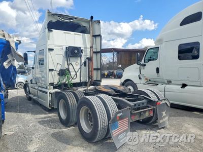 Trzecie zdjęcie samochodu z tyłu: 2014 INTERNATIONAL LF687 SEMI TRUCK VIN:3HSDJAPR1EN029490 - miniatura