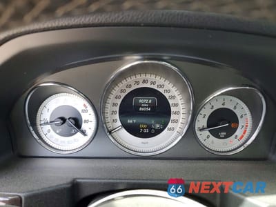 Zdjęcie 9 z 13 samochodu: 2014 MERCEDES-BENZ GLK 350 VIN:WDCGG5HB6EG259887 - miniatura