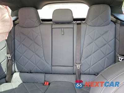 Zdjęcie 10 z 14 samochodu: 2023 BMW IX M60 VIN:WB533CF08PCM92388 - miniatura