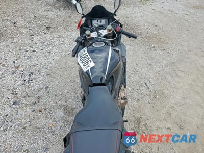 Zdjęcie 6 z 10 samochodu: 2021 HONDA CBR650 RA VIN:MLHRH0157M5200082 - miniatura