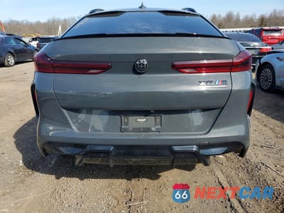 Zdjęcie 6 z 13 samochodu: 2022 BMW X6 M VIN:5YMCY0C02N9J90203 - miniatura