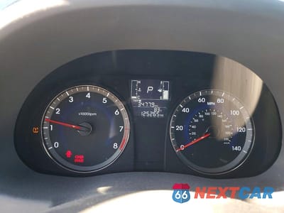 Zdjęcie 9 z 12 samochodu: 2017 HYUNDAI ACCENT VALUE EDITION VIN:KMHCT4AE3HU255442 - miniatura