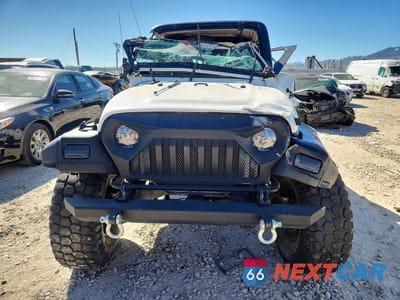 Piąte zdjęcie samochodu w środku: 2001 JEEP WRANGLER / TJ SPORT VIN:1J4FA49S11P300748 - miniatura