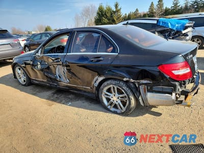 Drugie zdjęcie samochodu z przodu: 2014 MERCEDES-BENZ C 300 4MATIC VIN:WDDGF8ABXEA944262 - miniatura