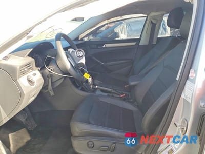 Zdjęcie 8 z 21 samochodu: 2021 VOLKSWAGEN PASSAT SE VIN:1VWSA7A30MC002808 - miniatura