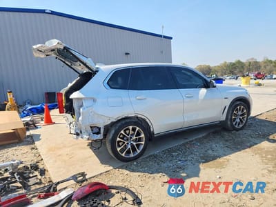 Trzecie zdjęcie samochodu z tyłu: 2023 BMW X5 XDRIVE45E VIN:5UXTA6C00P9N87703 - miniatura