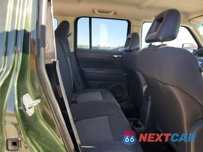 Zdjęcie 11 z 13 samochodu: 2009 JEEP PATRIOT SPORT VIN:1J4FT28A59D178528 - miniatura