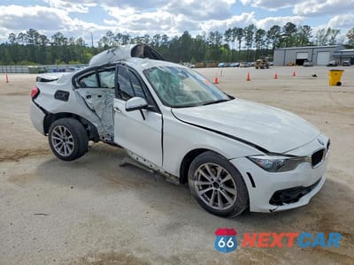 Czwarte zdjęcie samochodu z boku: 2016 BMW 320 I VIN:WBA8E1G58GNT35531 - miniatura