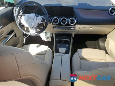 Zdjęcie 8 z 12 samochodu: 2023 MERCEDES-BENZ GLA 250 4MATIC VIN:W1N4N4HB0PJ446856 - miniatura