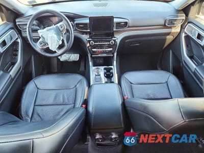 Zdjęcie 8 z 12 samochodu: 2021 FORD EXPLORER VIN:1FMSK8FH6MGA54863 - miniatura