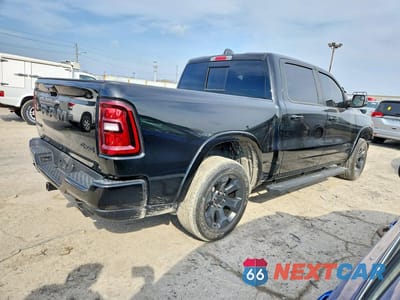 Trzecie zdjęcie samochodu z tyłu: 2025 RAM 1500 BIG HORN VIN:1C6SRFFP2SN703716 - miniatura