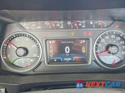 Zdjęcie 8 z 10 samochodu: 2019 INTERNATIONAL LT625 VIN:3HSDZTZRXKN717078 - miniatura