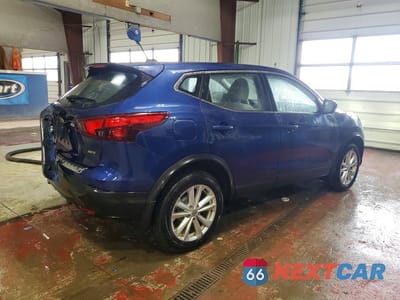 Trzecie zdjęcie samochodu z tyłu: 2017 NISSAN ROGUE SPORT S VIN:JN1BJ1CR5HW110043 - miniatura