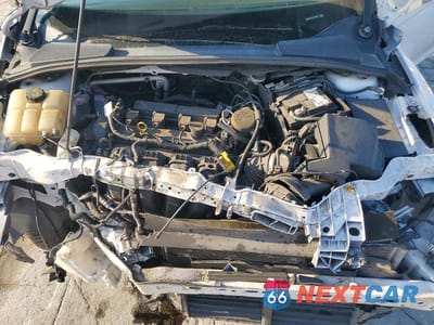 Zdjęcie 11 z 12 samochodu: 2014 FORD FOCUS TITANIUM VIN:1FADP3N27EL199827 - miniatura
