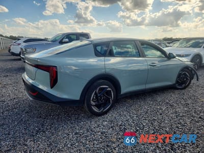 Trzecie zdjęcie samochodu z tyłu: 2025 KIA K4 EX VIN:3KPFU4DE8SE016100 - miniatura