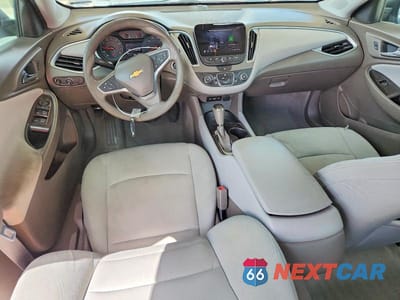 Zdjęcie 8 z 13 samochodu: 2019 CHEVROLET MALIBU LS VIN:1G1ZB5ST2KF142719 - miniatura