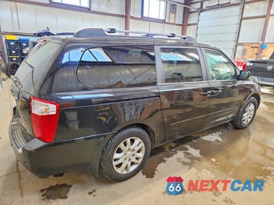 Trzecie zdjęcie samochodu z tyłu: 2008 KIA SEDONA LX VIN:KNDMB233186268934 - miniatura