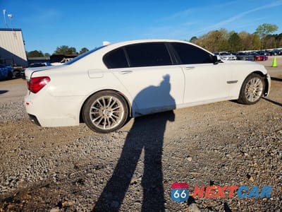 Trzecie zdjęcie samochodu z tyłu: 2015 BMW 750 LXI VIN:WBAYF8C56FD654099 - miniatura