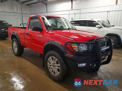 Czwarte zdjęcie samochodu z boku: 2002 TOYOTA TACOMA BASE VIN:5TEPM62N82Z088121 - miniatura