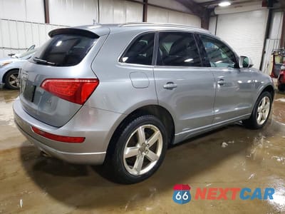 Trzecie zdjęcie samochodu z tyłu: 2009 AUDI Q5 3.2 VIN:WA1KK78R49A036676 - miniatura