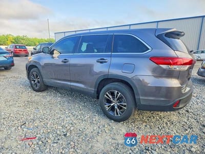 Drugie zdjęcie samochodu z przodu: 2019 TOYOTA HIGHLANDER LE VIN:5TDZZRFH8KS292429 - miniatura