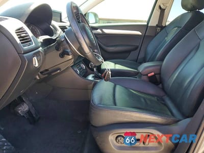 Zdjęcie 7 z 13 samochodu: 2015 AUDI Q3 PREMIUM PLUS VIN:WA1EFCFS5FR000606 - miniatura