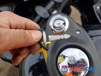Zdjęcie 8 z 9 samochodu: 2019 KAWASAKI VN1700 K VIN:JKBVNRK12KA016270 - miniatura