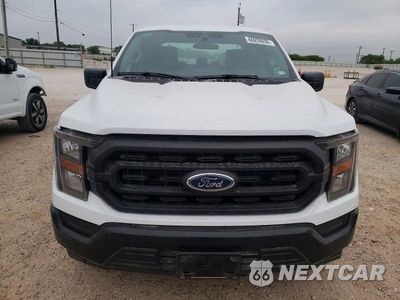 Piąte zdjęcie samochodu w środku: 2023 FORD F150 SUPERCREW VIN:1FTEW1C52PFB68229 - miniatura
