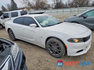 Czwarte zdjęcie samochodu z boku: 2018 DODGE CHARGER GT VIN:2C3CDXJG0JH307708 - miniatura