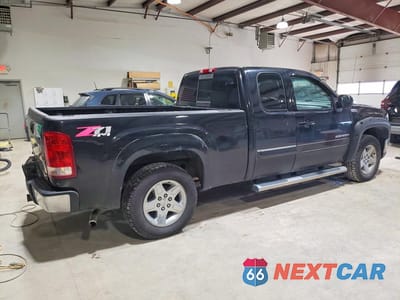 Trzecie zdjęcie samochodu z tyłu: 2011 GMC SIERRA K1500 SLE VIN:1GTR2VE34BZ293028 - miniatura