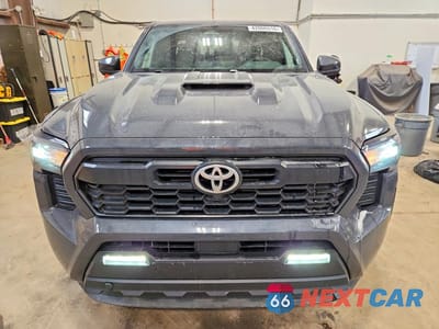 Piąte zdjęcie samochodu w środku: 2025 TOYOTA TACOMA SR5 VIN:3TYLB5JN6ST103586 - miniatura