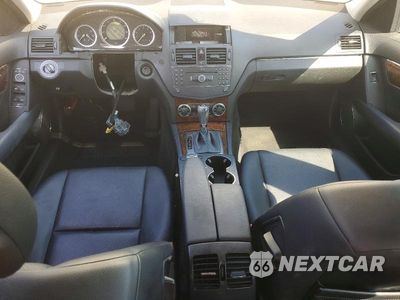 Zdjęcie 8 z 12 samochodu: 2008 MERCEDES-BENZ C 300 VIN:WDDGF54X98F090894 - miniatura