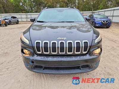 Piąte zdjęcie samochodu w środku: 2016 JEEP CHEROKEE SPORT VIN:1C4PJLAB7GW177570 - miniatura