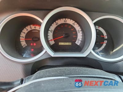 Zdjęcie 9 z 12 samochodu: 2015 TOYOTA TACOMA V6 VIN:5TFUU4EN7FX128575 - miniatura