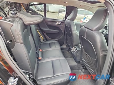 Zdjęcie 10 z 13 samochodu: 2021 VOLVO XC40 T5 INSCRIPTION VIN:YV4162ULXM2401436 - miniatura