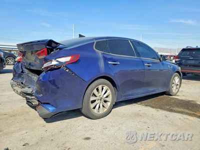 Trzecie zdjęcie samochodu z tyłu: 2018 KIA OPTIMA S VIN:5XXGT4L34JG219465 - miniatura