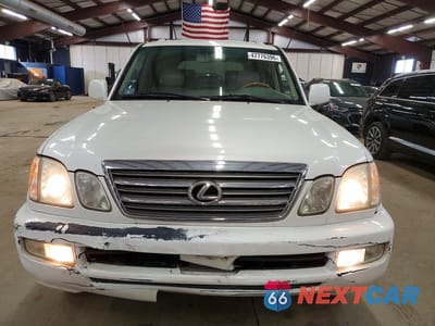 Piąte zdjęcie samochodu w środku: 2004 LEXUS LX 470 BASE VIN:JTJHT00W343543665 - miniatura