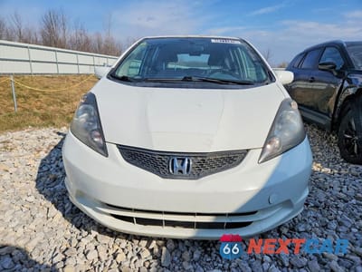 Piąte zdjęcie samochodu w środku: 2013 HONDA FIT VIN:JHMGE8H32DC048938 - miniatura