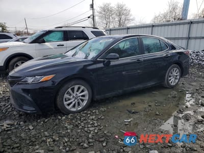 2024 TOYOTA CAMRY LE 4T1R11AK2RU229226 - główne zdjęcie licytacji z USA - miniatura