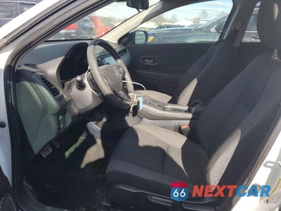 Zdjęcie 7 z 13 samochodu: 2021 HONDA HR-V EX VIN:3CZRU6H58MM717399 - miniatura