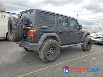 Trzecie zdjęcie samochodu z tyłu: 2020 JEEP WRANGLER UNLIMITED SPORT VIN:1C4HJXDN1LW184803 - miniatura