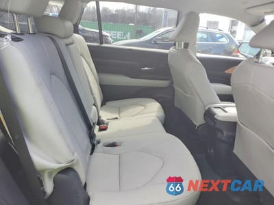 Zdjęcie 11 z 13 samochodu: 2025 TOYOTA GRAND HIGHLANDER LIMITED VIN:5TDAAAB5XSS070539 - miniatura